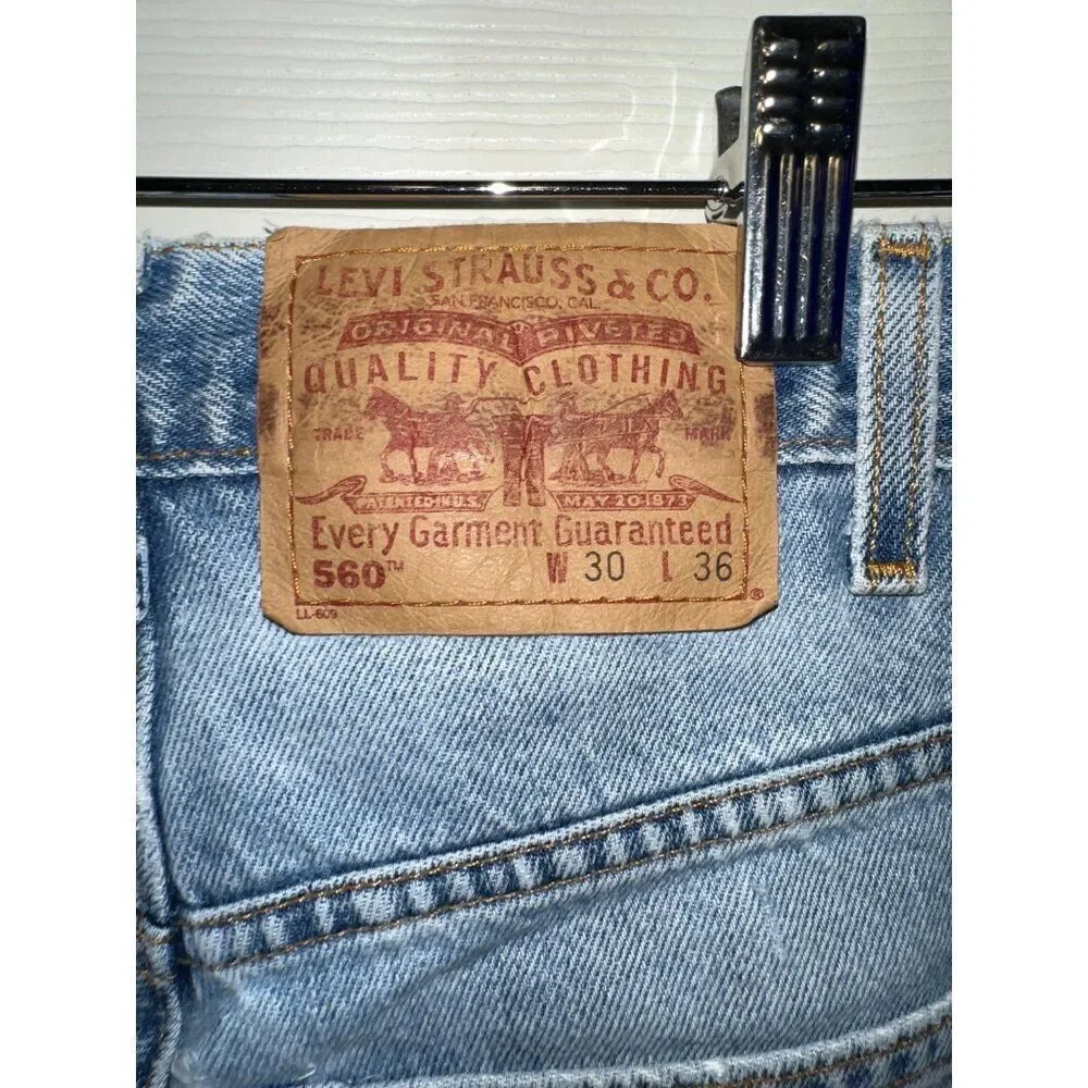 Levi’s Vintage 2000 560 Loose Fit Tapered Leg‎ Jeans Size 30X36